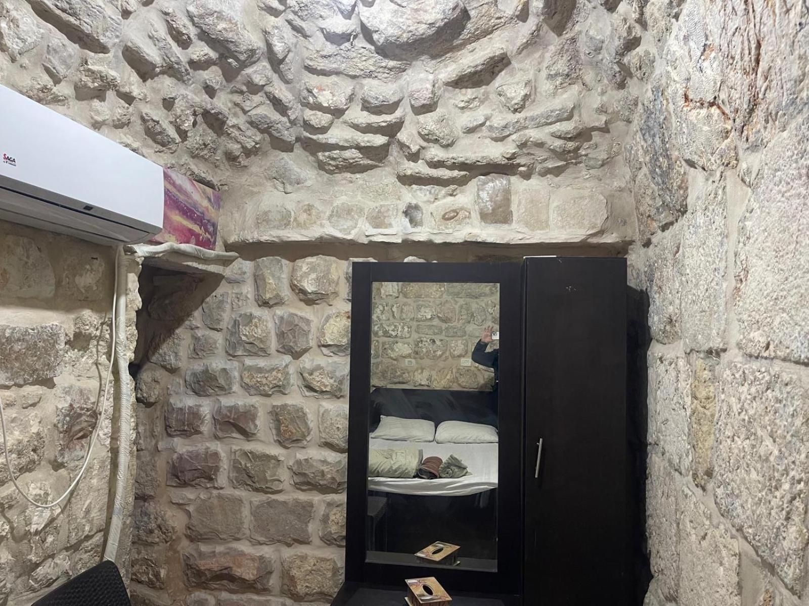 Bab El-Silsileh Hostel Jeruzalem Buitenkant foto