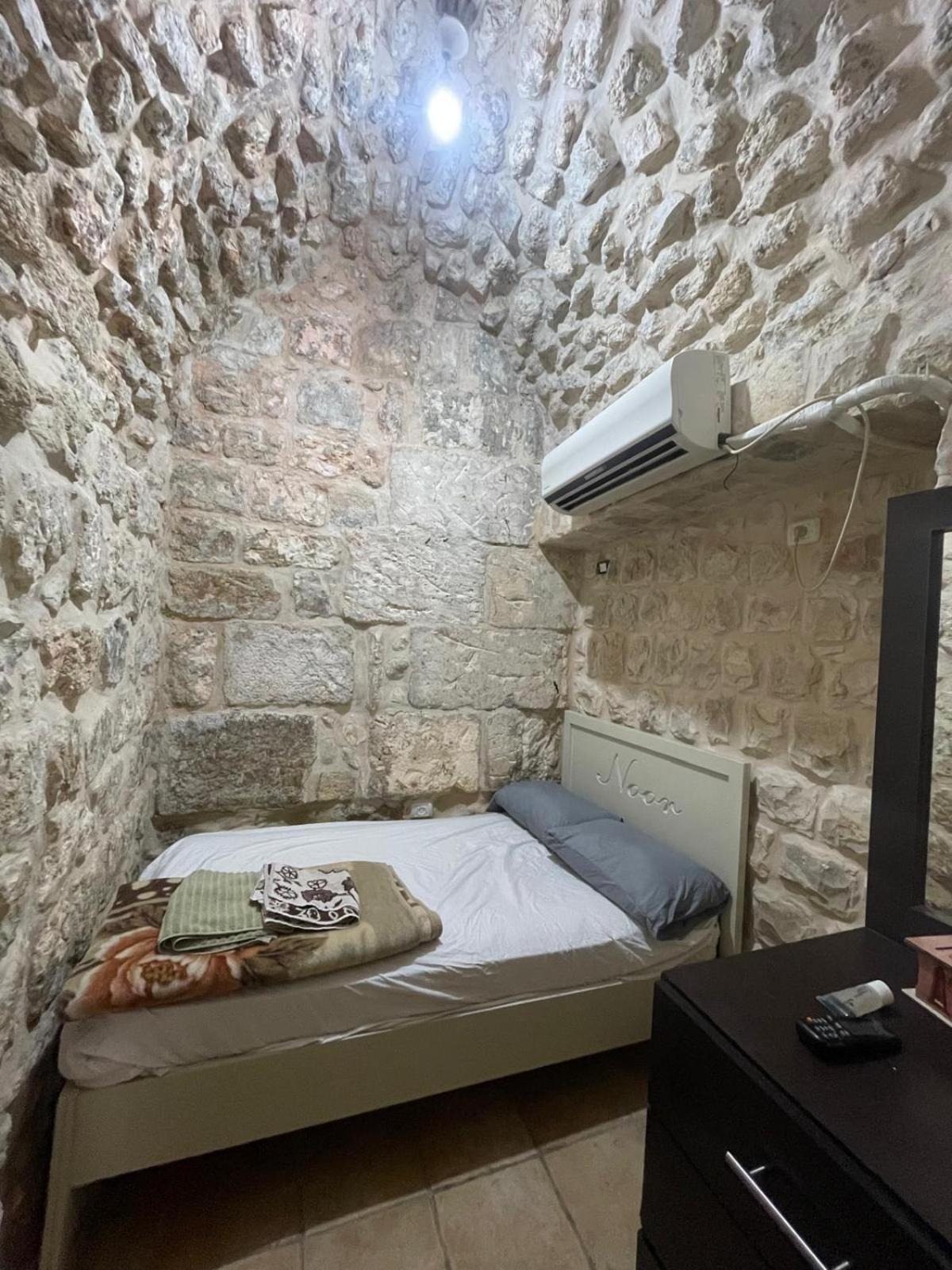 Bab El-Silsileh Hostel Jeruzalem Buitenkant foto