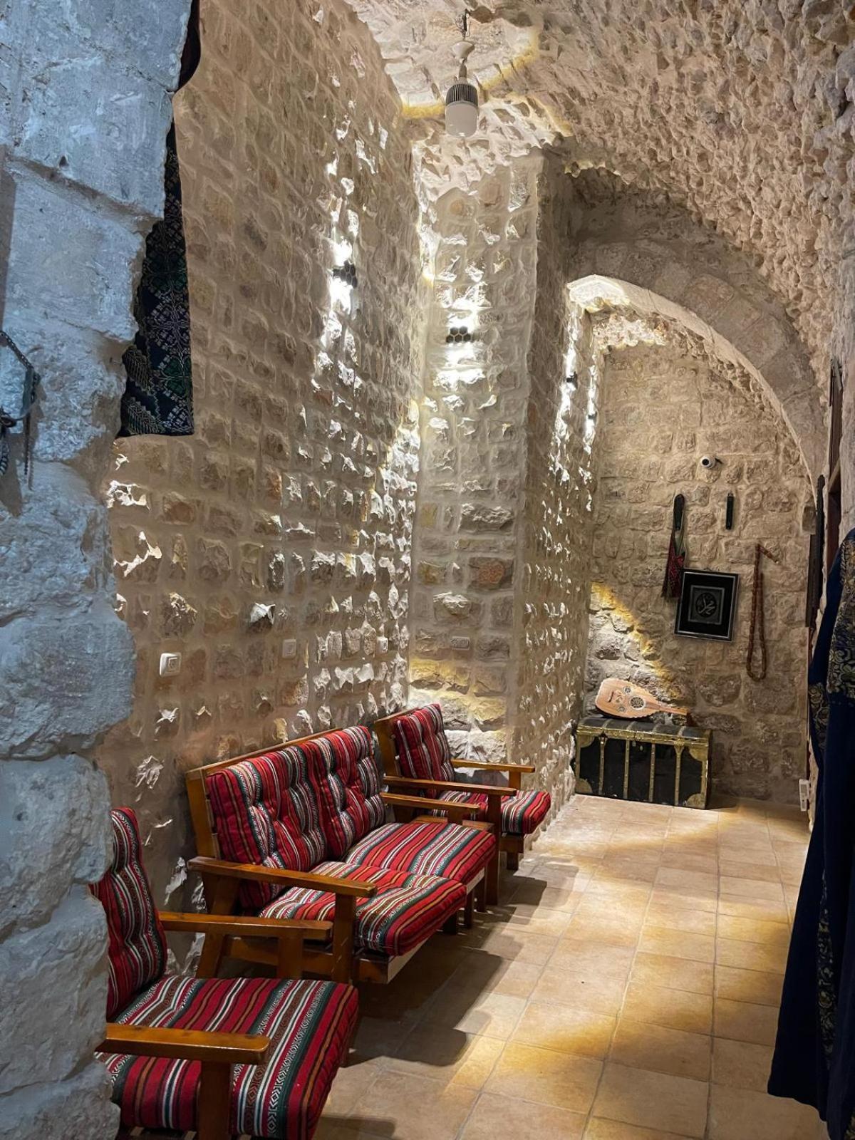 Bab El-Silsileh Hostel Jeruzalem Buitenkant foto