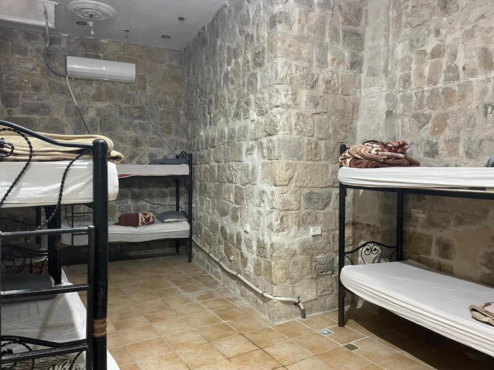 Bab El-Silsileh Hostel Jeruzalem Buitenkant foto